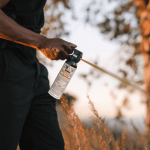 Sabre Frontiersman Bear & Mountain Lion Spray, Capsaicinoids Range 40ft 7.90 oz - FBADX03