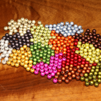 Hareline 3D Beads Yellow Olive