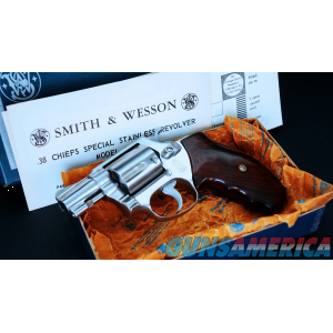 Smith & Wesson S&W Model 60 No-Dash Chiefs Special Stainless 38 Special Excellent New Unfired Box image