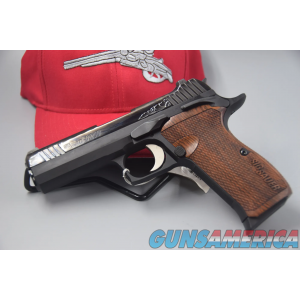 SIG SAUER P210 CARRY 9MM PISTOL WITH NIGHT SIGHTS & 3 MAGAZINES image