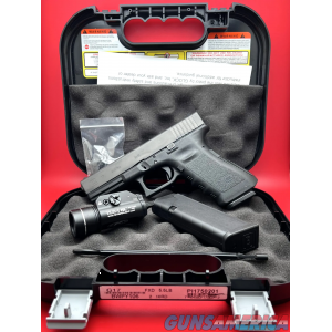 Glock 17 GEN3 with Light and Holster image