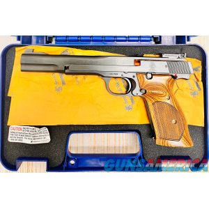 Smith & Wesson Model 41 .22 LR image