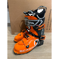 Used Scarpa Maestrale 28.5 Ski Boots Medium Usage