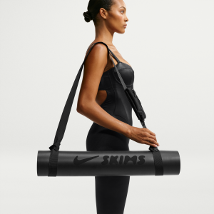 Nike Nike SKIMS Women's Yoga Mat in Black | S1016143-034 - $118.00 at Nike