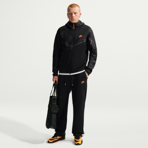 Nike Men's Tech Open-Hem Fleece Pants in Black | IZ3205-010