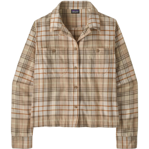Patagonia Patagonia Women's Lightweight Fjord Flannel Camp Shirt - $95.00 at Sun & Ski Sports