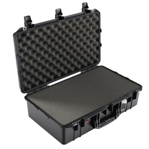 PELICAN 1555 Air Case with Foam Insert and Liner (015550-0001-110)