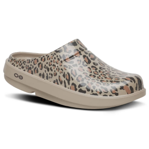 OOFOS Women's OOcloog Limited Nomad Leopard Clogs