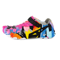 CROSSKIX 2.0 Graffiti LE Closed Toe Water Shoes