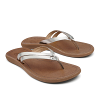 OluKai Kpehe Luana Sandals Womens | Silver | 6 | Christy Sports
